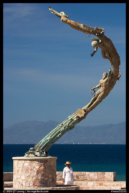 Sculpture called Los Milenios by Fernando Banos on waterfront, Puerto Vallarta, Jalisco. Jalisco, Mexico