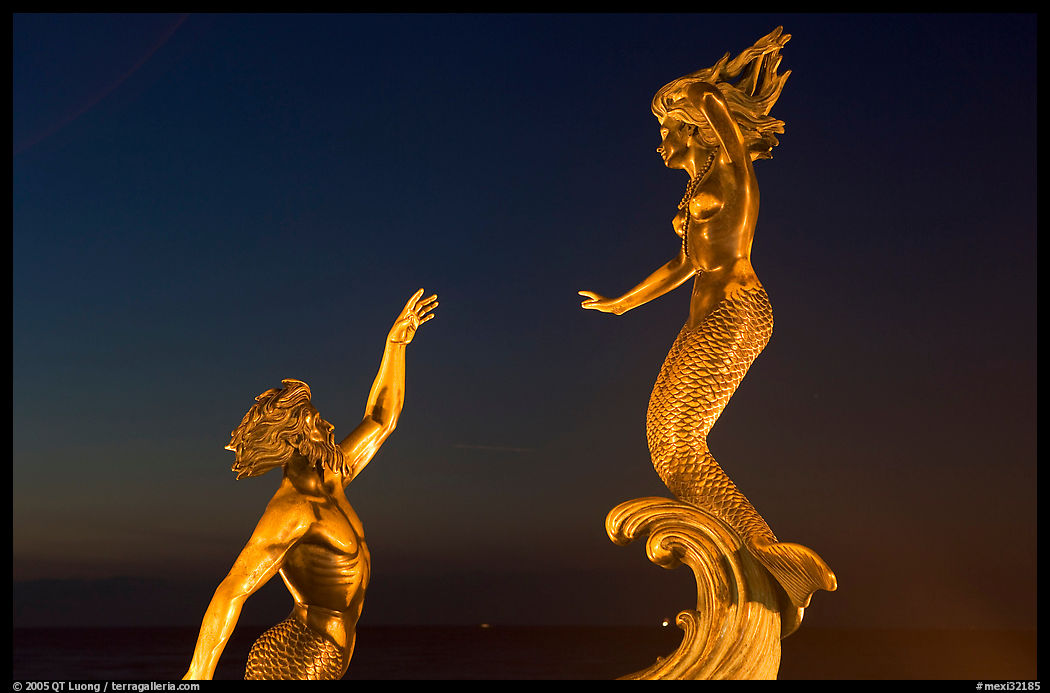 Mermaid statue by night, Puerto Vallarta, Jalisco. Jalisco, Mexico