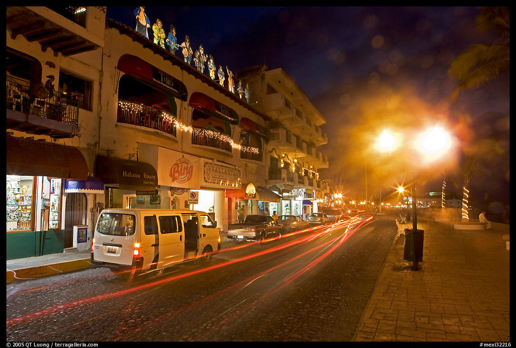 Malecon at night, Puerto Vallarta, Jalisco. Jalisco, Mexico