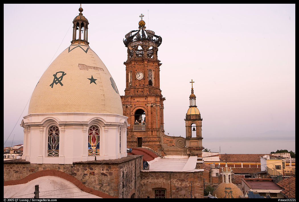 Templo de Guadalupe at dawn, Puerto Vallarta, Jalisco. Jalisco, Mexico