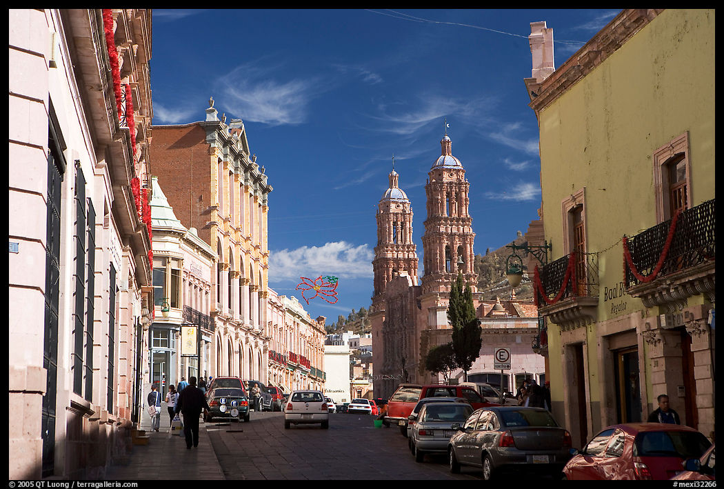 Hidalgo avenue and Cathdedral, morning. Zacatecas, Mexico