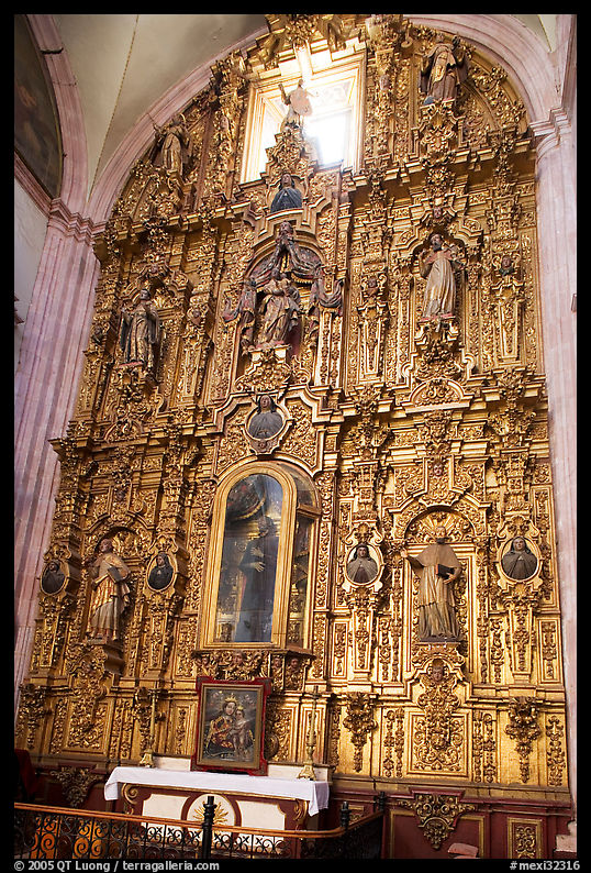 Guilded altar in Church Santo Domingo. Zacatecas, Mexico