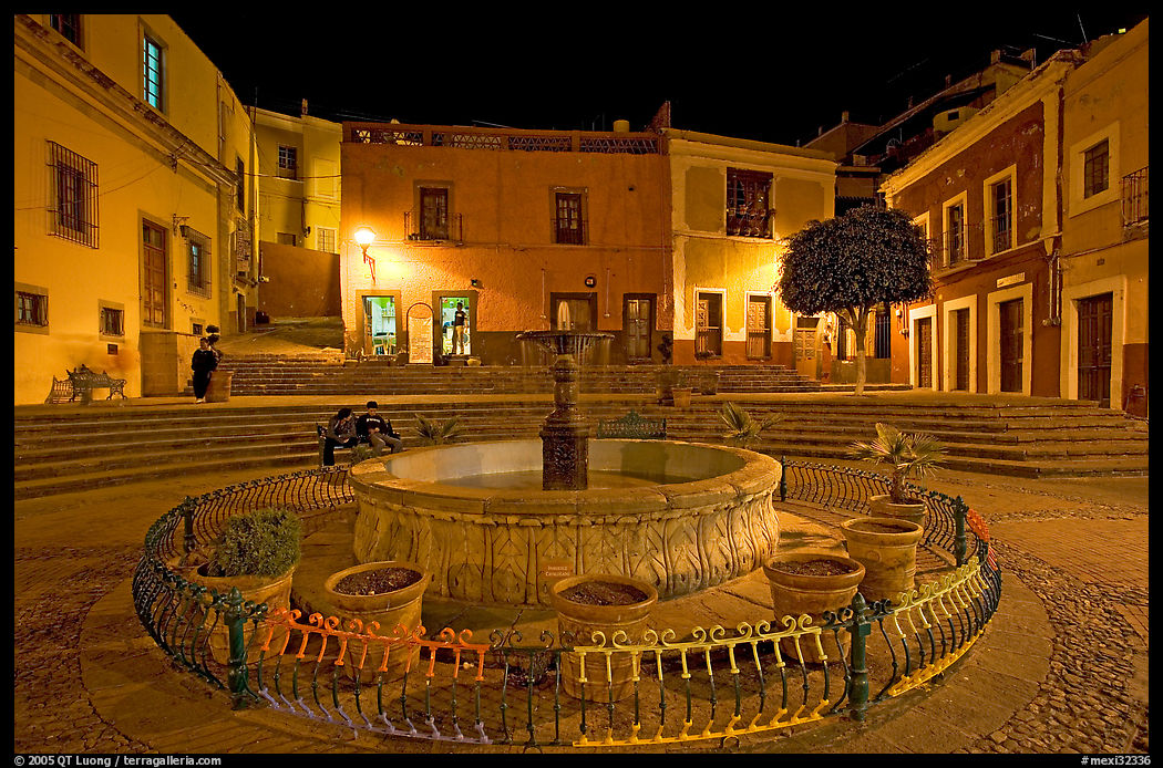 Fountain on Plazuela de los Angeles at night. Guanajuato, Mexico