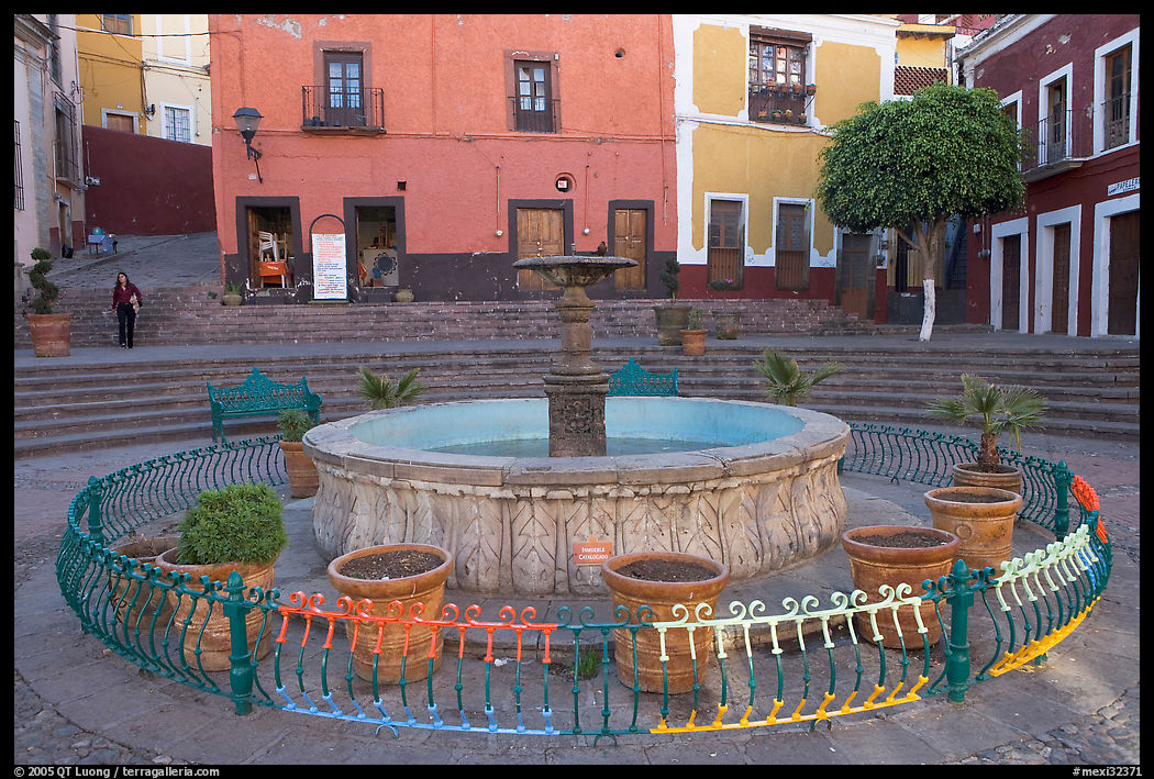 Fountain on Plazuela de los Angeles. Guanajuato, Mexico