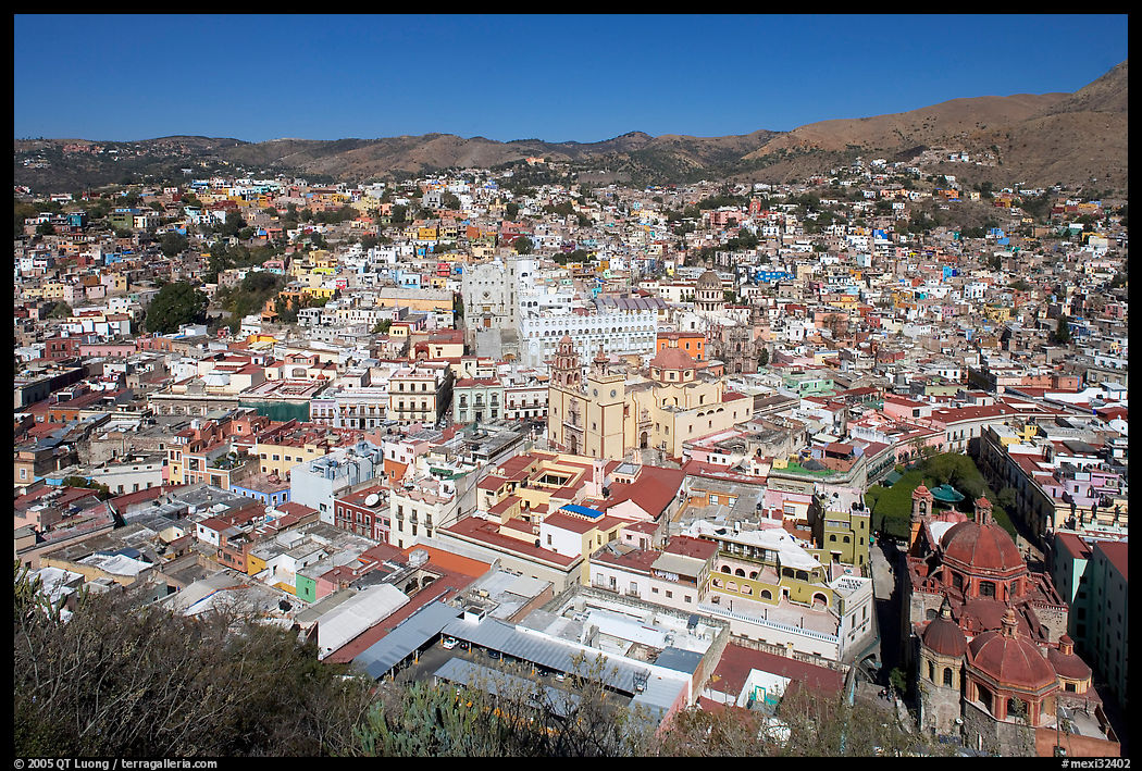 Historic city center with Church of San Diego, Basilic and  University. Guanajuato, Mexico