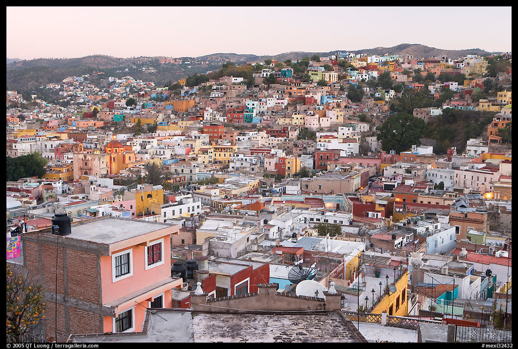Panoramic view of the town at dawn. Guanajuato, Mexico