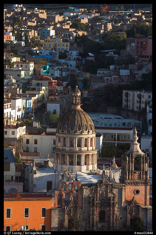 Church of la Compania de Jesus, early morning. Guanajuato, Mexico