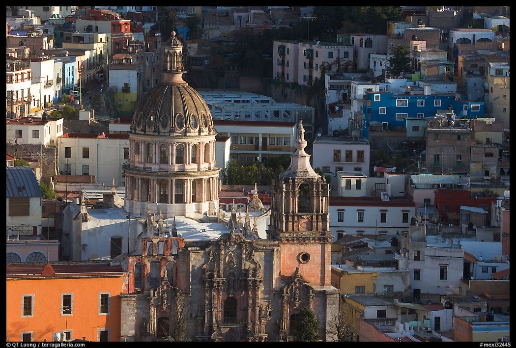 Church of la Compania de Jesus, early morning. Guanajuato, Mexico