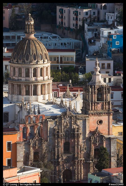 Church of la Compania de Jesus, early morning. Guanajuato, Mexico