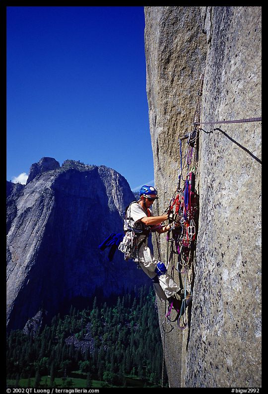 Valerio Folco getting ready to lead a pitch. El Capitan, Yosemite, California