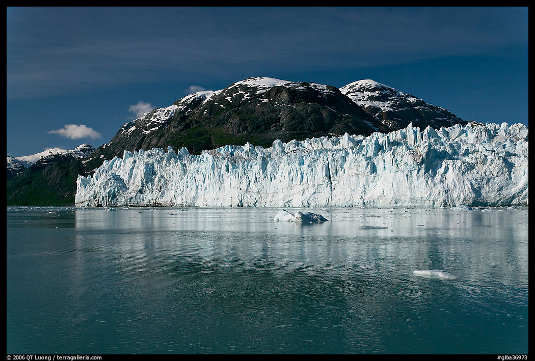 Wide front of Margerie Glacier and Tarr Inlet. Glacier Bay National Park, Alaska, USA.