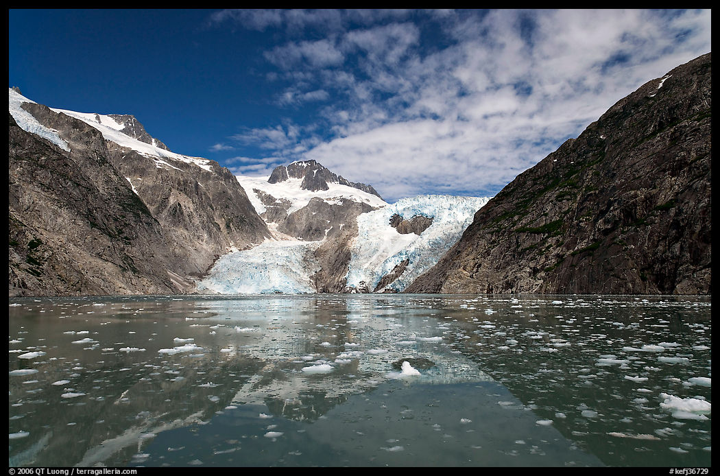 Northwestern Glacier and icebergs, Northwestern Lagoon. Kenai Fjords  National Park, Alaska, USA.
