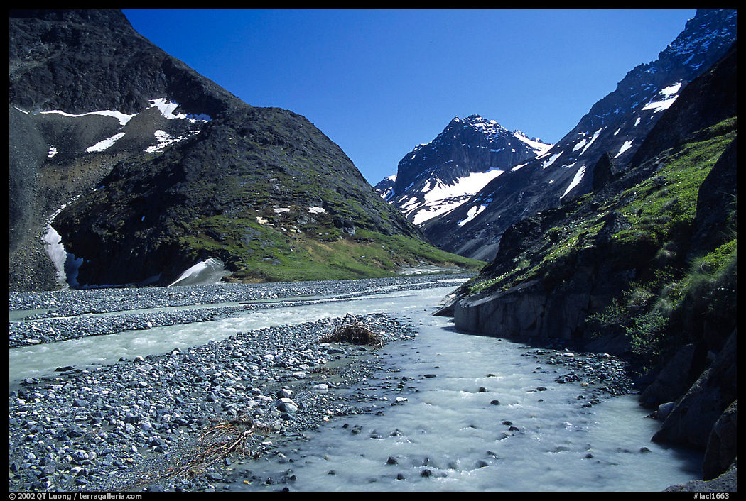 Valley II below the Telaquana Mountains. Lake Clark National Park, Alaska, USA.