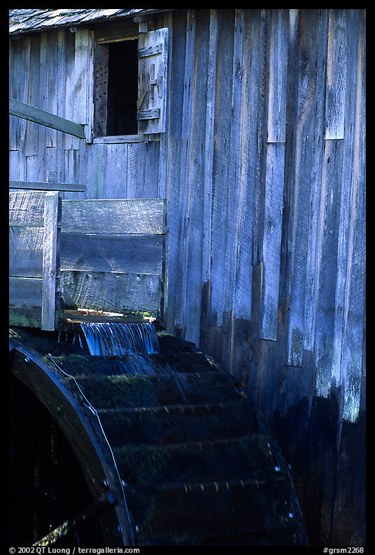 Water flowing on the wheel of mill, Cades Cove, Tennessee. Great Smoky Mountains National Park, USA.
