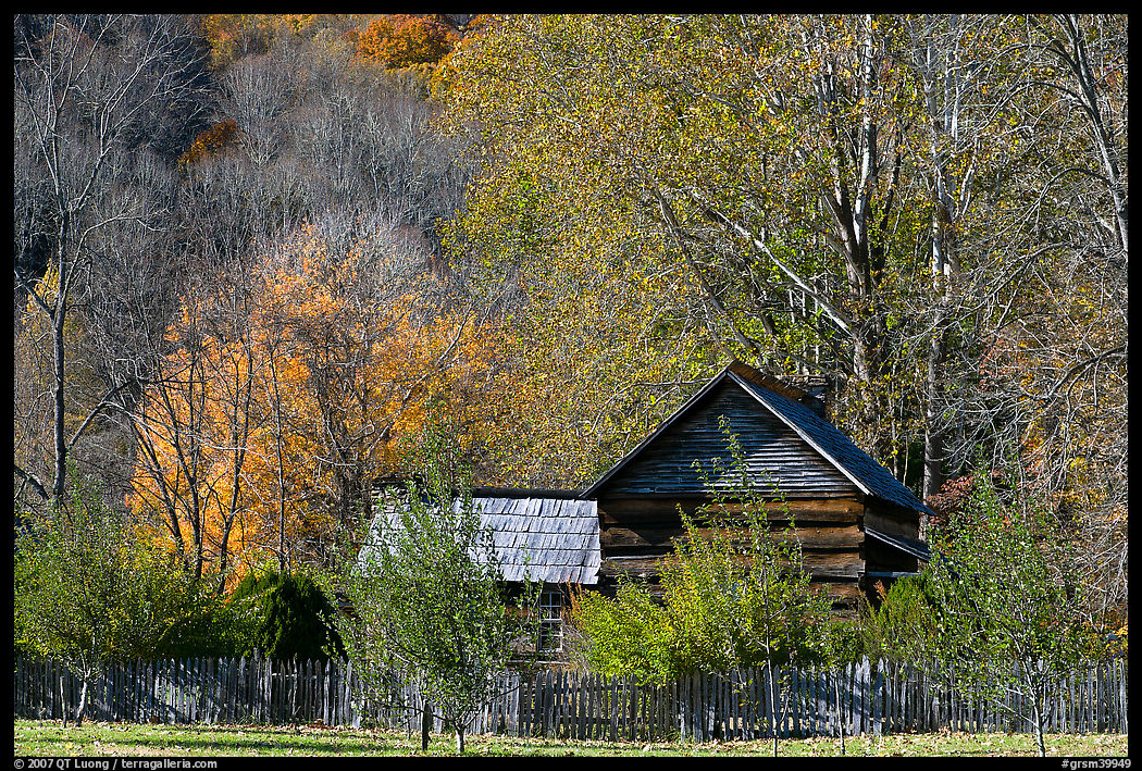 Historic log building, Mountain Farm Museum, North Carolina. Great Smoky Mountains National Park, USA.