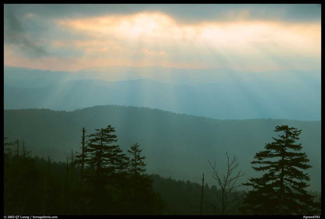 Sunrays over ridges, early morning, North Carolina. Great Smoky Mountains National Park, USA.