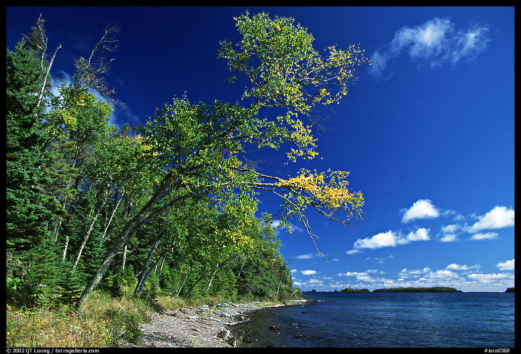 Coast on Rock Harbor trail. Isle Royale National Park, Michigan, USA.