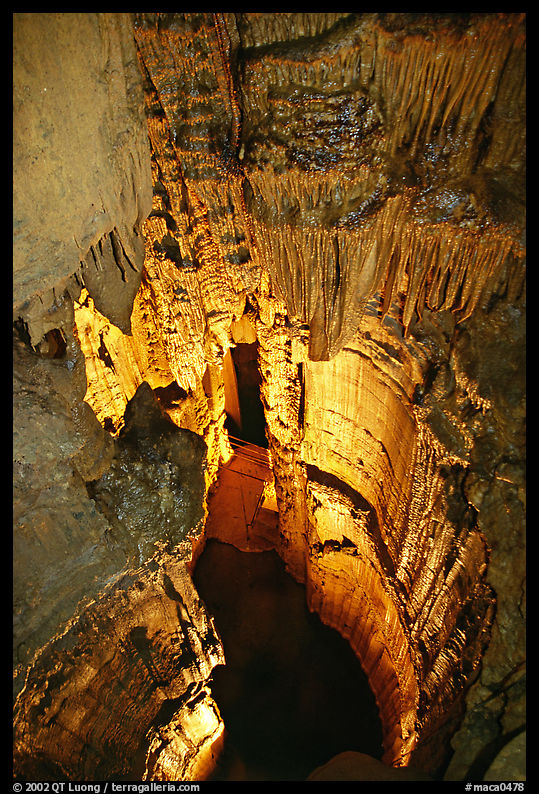 Underground pond called Crystal Lake. Mammoth Cave National Park, Kentucky, USA.