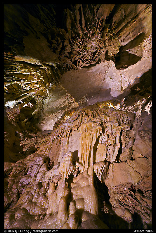 Looking up flowstone, Frozen Niagara. Mammoth Cave National Park, Kentucky, USA.