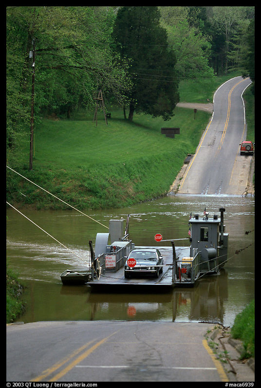 Green River ferry crossing. Mammoth Cave National Park, Kentucky, USA.