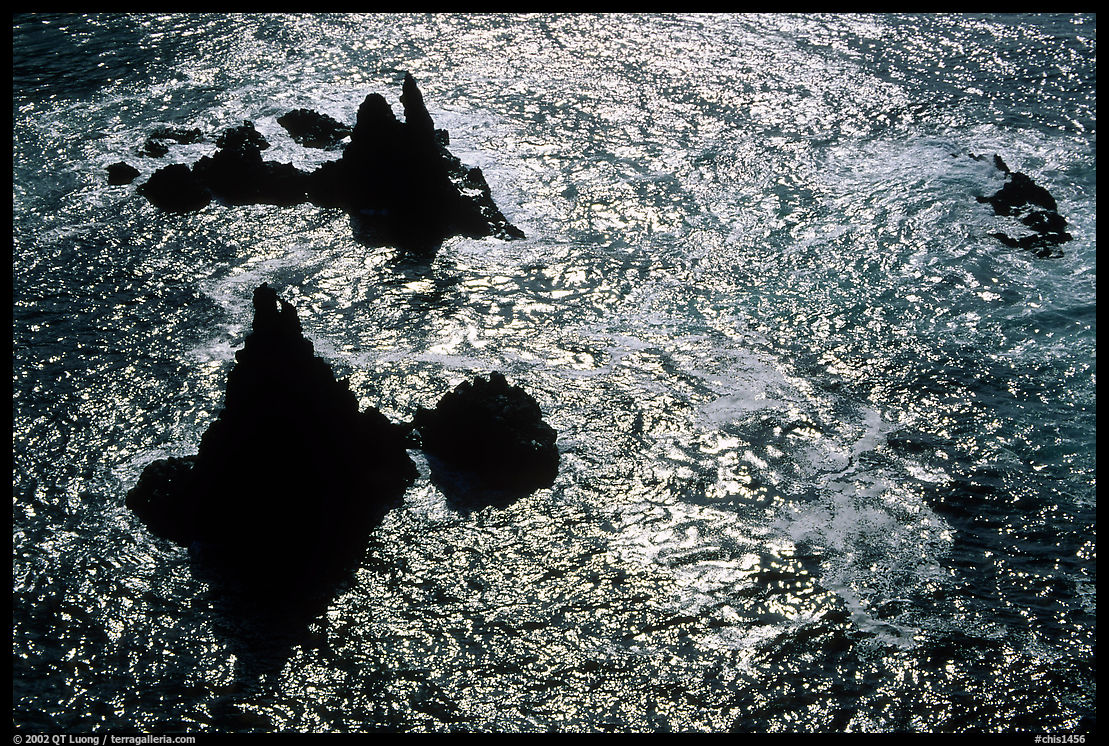 Pointed rocks and ocean, Cathedral Cove, Anacapa Island. Channel Islands National Park, California, USA.