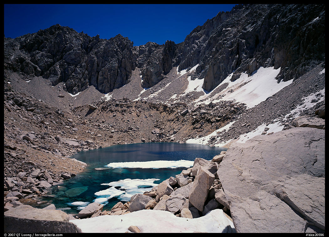 Alpine lake in early summer. Kings Canyon  National Park