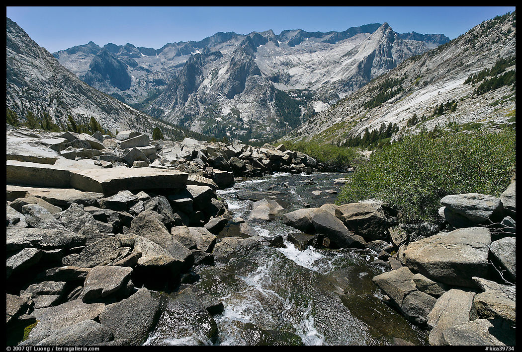 Stream plunging towards Le Conte Canyon. Kings Canyon  National Park