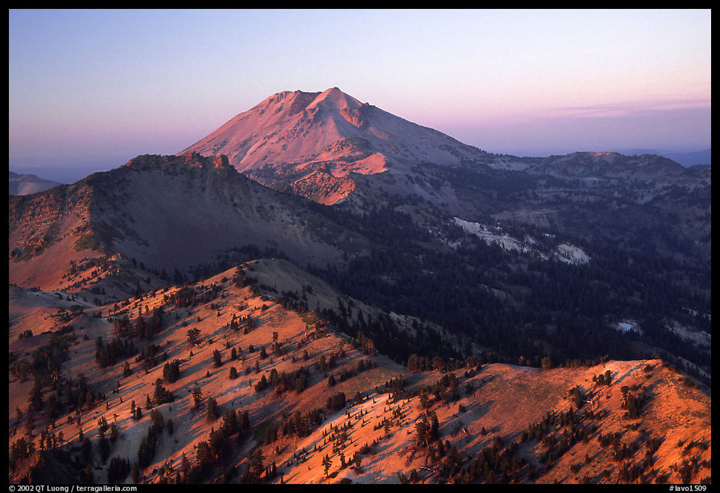 Lassen Peak ridge at sunset. Lassen Volcanic National Park, California, USA.