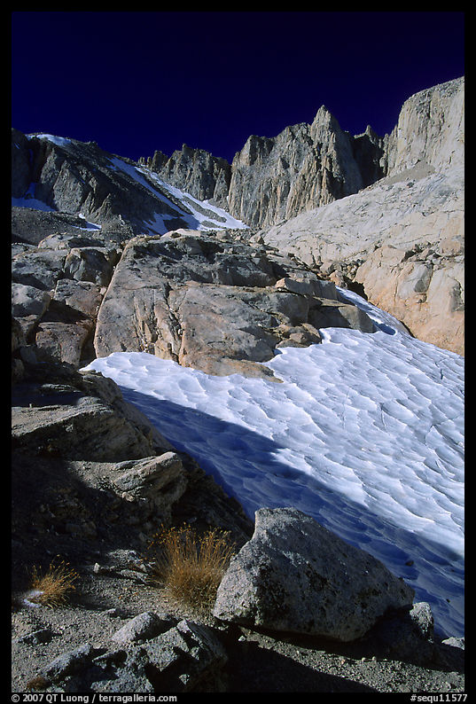 Neve and Keeler Needle. Sequoia National Park, California, USA.