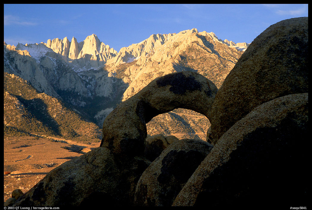 Boulders, Alabama Hills Arch I, Mt Whitney. Sequoia National Park, California, USA.