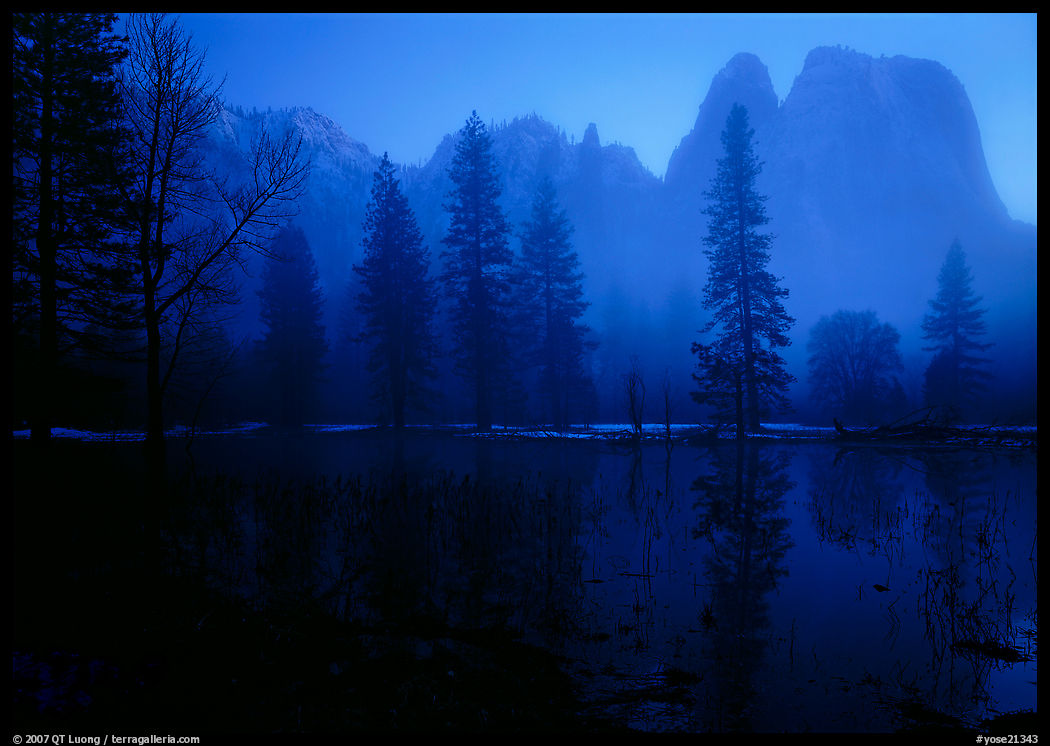 Cathedral rocks with mist, winter dusk. Yosemite National Park