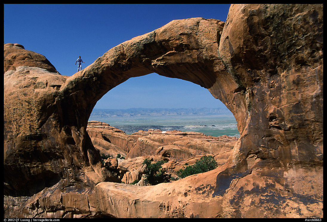 Double O Arch, afternoon. Arches National Park, Utah, USA.