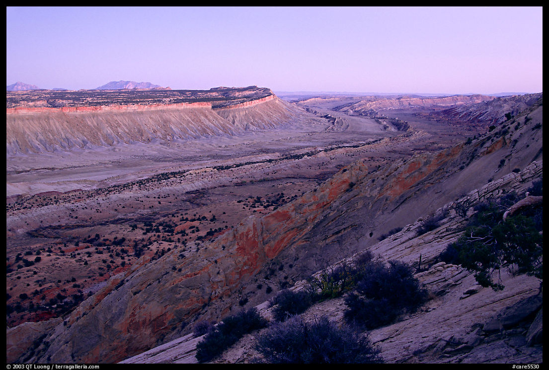 Waterpocket Fold monocline from Strike Valley overlook, sunset. Capitol Reef National Park