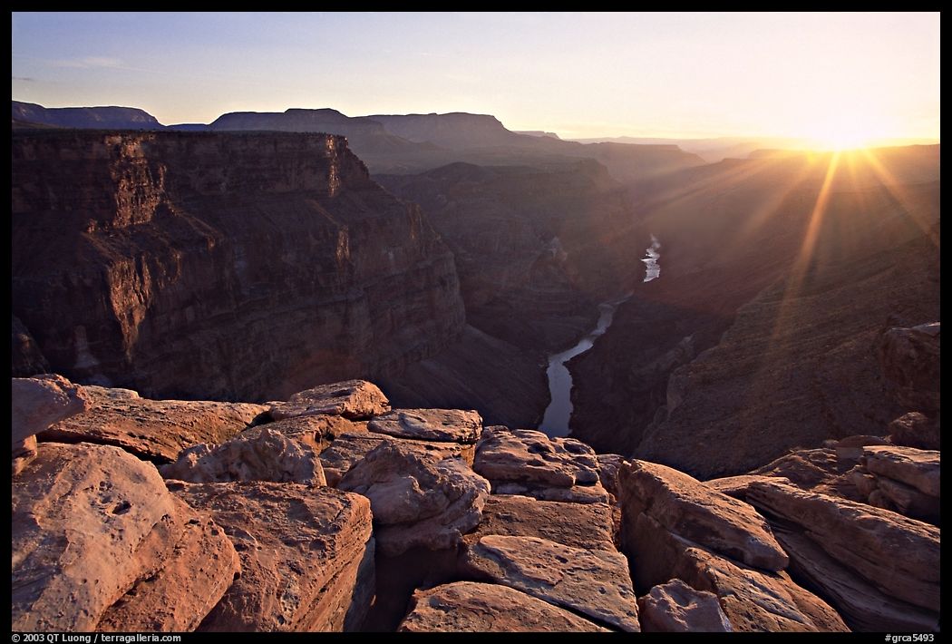 Cracked rocks and Colorado River at Toroweap, sunset. Grand Canyon  National Park, Arizona, USA.