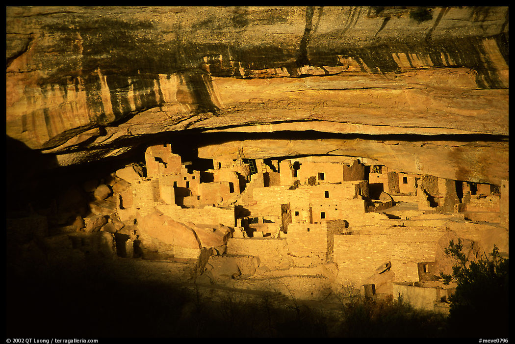 Cliff Palace, largest cliff dwelling in North America, afternoon. Mesa Verde National Park