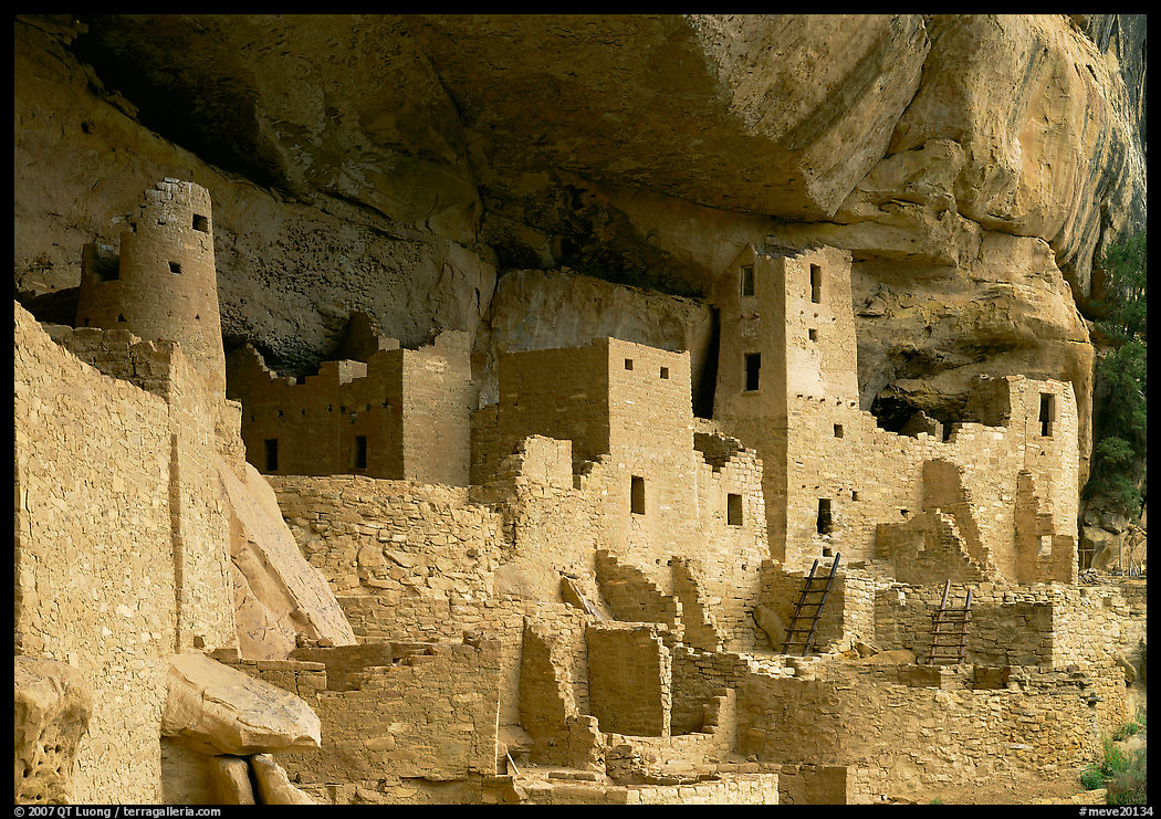 Ancestral pueblan dwellings in Cliff Palace. Mesa Verde National Park