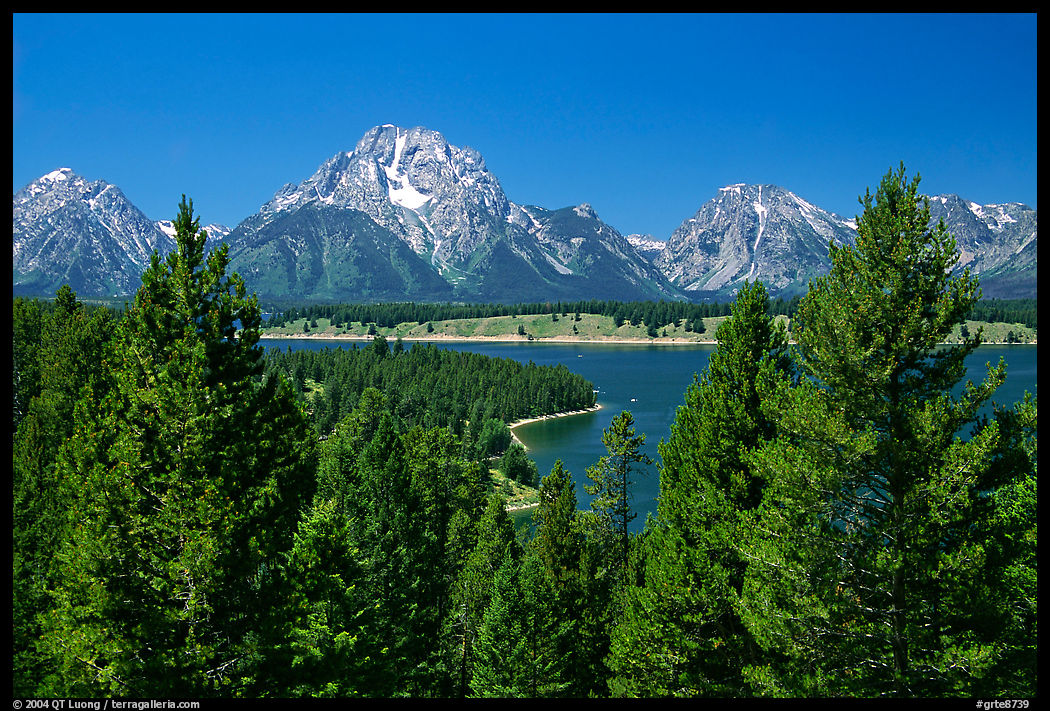 Teton range and Jackson Lake seen from Signal Mountain. Grand Teton National Park, Wyoming, USA.