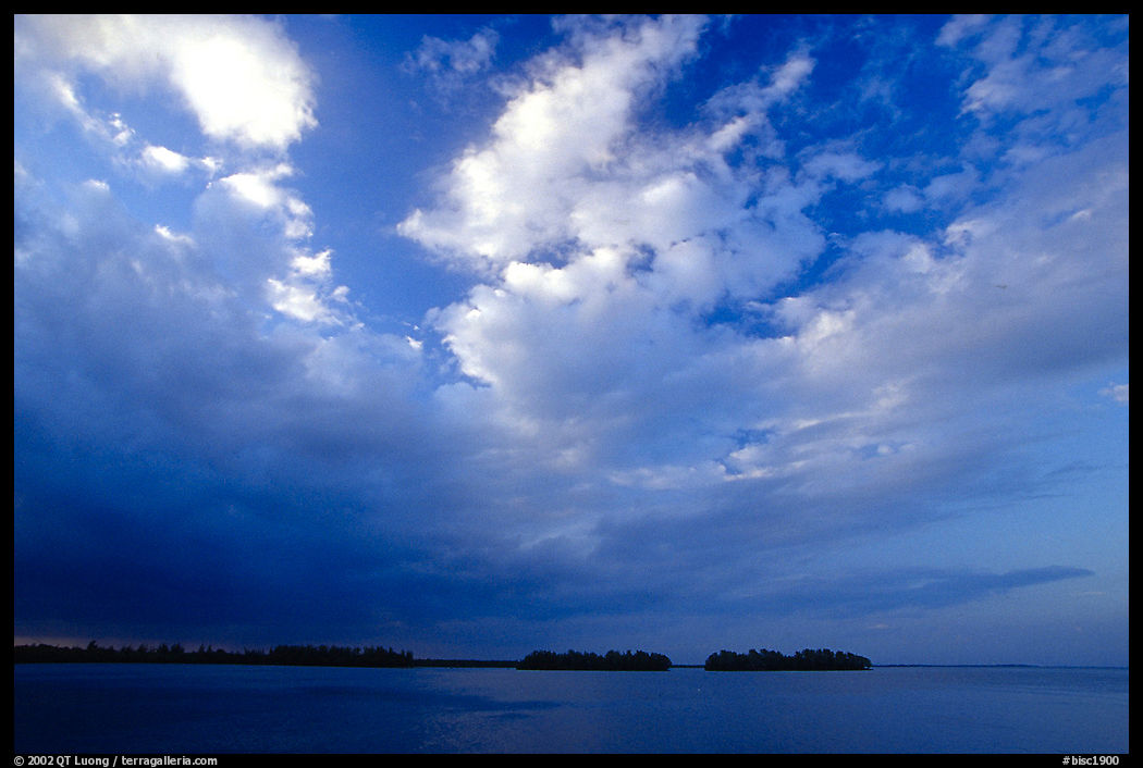 Small islands in Biscayne Bay near Convoy Point, sunset. Biscayne National Park, Florida, USA.