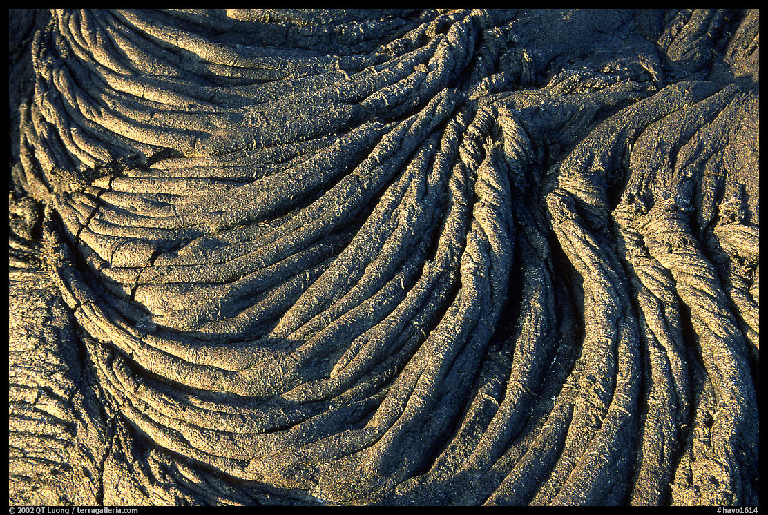 Rope-like hardened pahoehoe lava. Hawaii Volcanoes National Park
