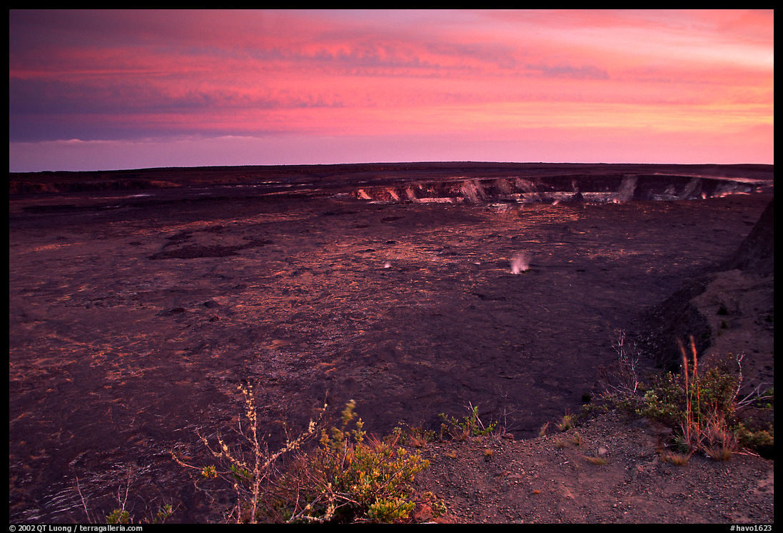 Kilauea caldera at sunset. Hawaii Volcanoes National Park