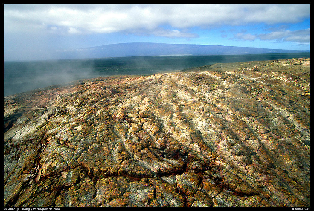 Unstable lava crust on Mauna Ulu crater. Hawaii Volcanoes National Park, Hawaii, USA.