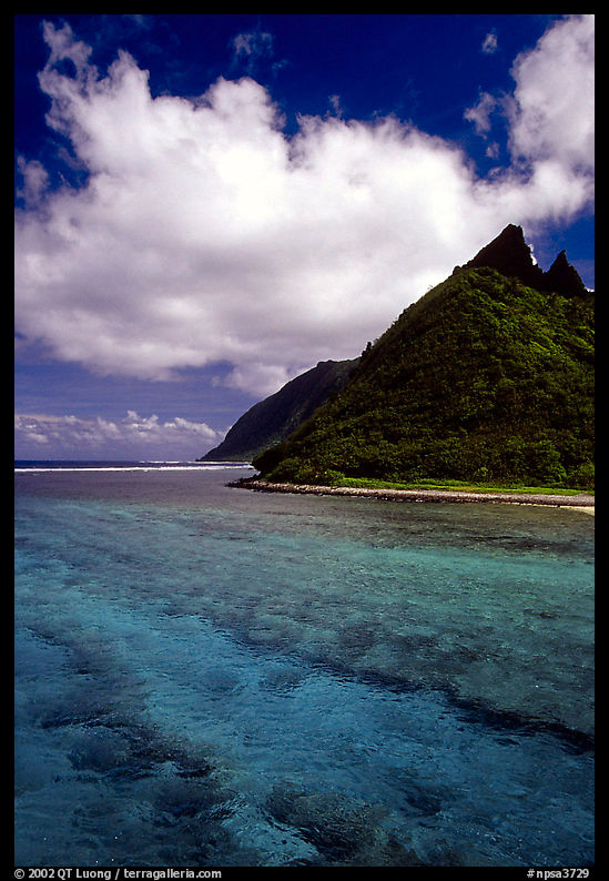 Ofu Island seen from the Asaga Strait. National Park of American Samoa