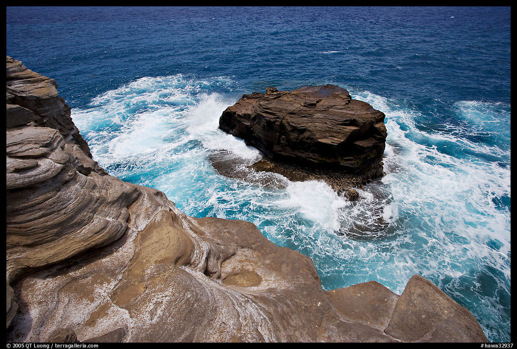 Layered rocks, Portlock. Oahu island, Hawaii, USA