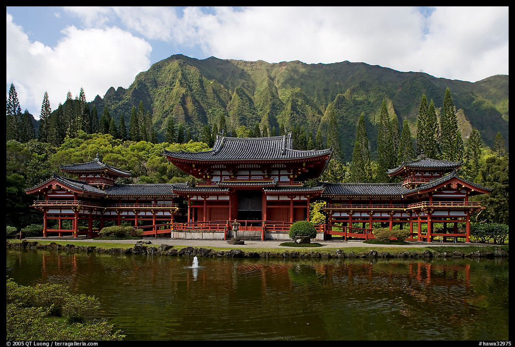 Byodo-In temple and fluted mountains, morning. Oahu island, Hawaii, USA