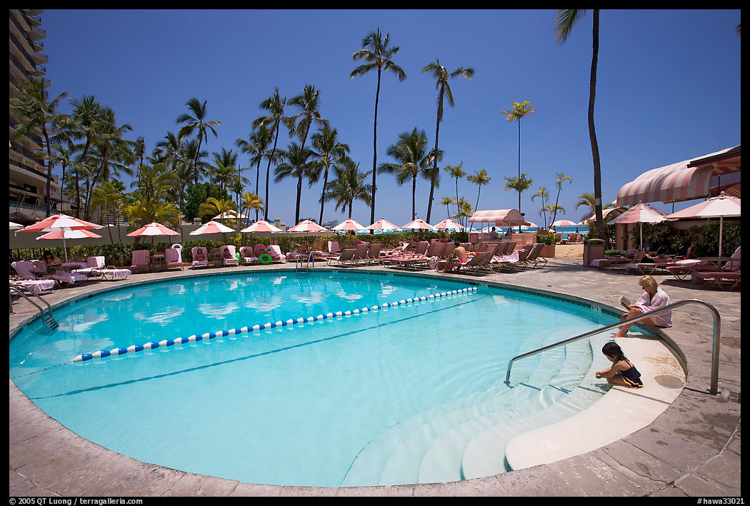 Swimming pool, Sheraton  hotel. Waikiki, Honolulu, Oahu island, Hawaii, USA