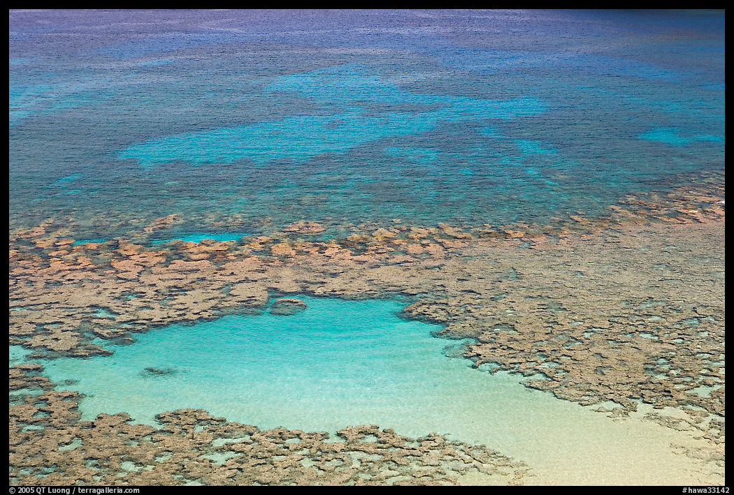 Reefs and sandy pools of  Hanauma Bay. Oahu island, Hawaii, USA