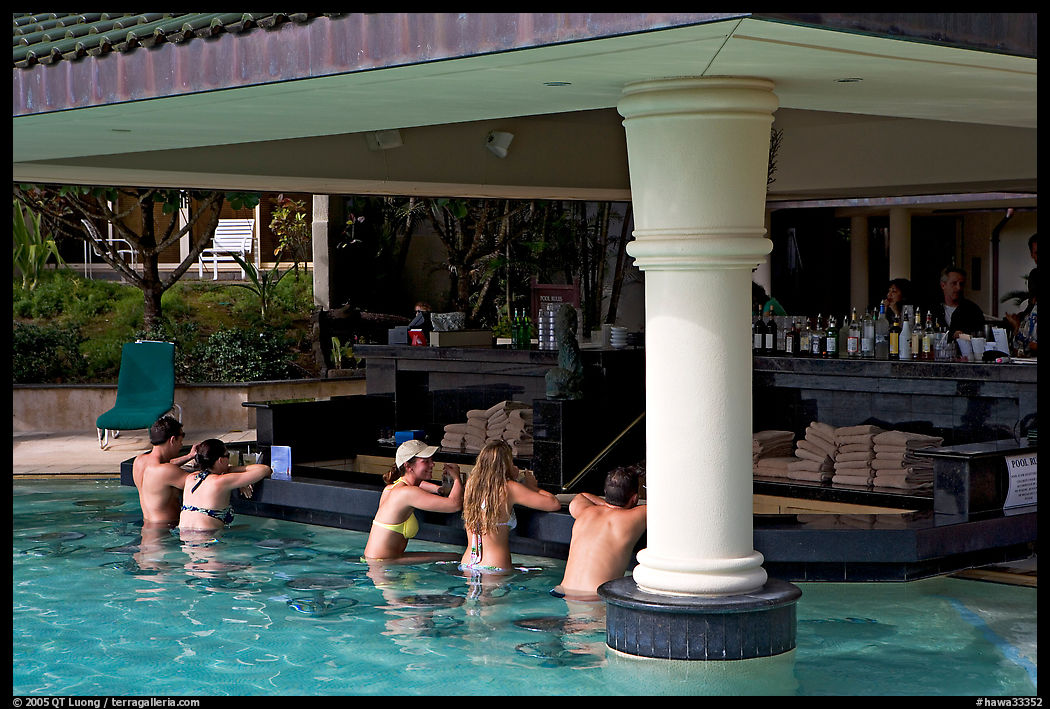 Swim-up bar, Princeville hotel. North shore, Kauai island, Hawaii, USA