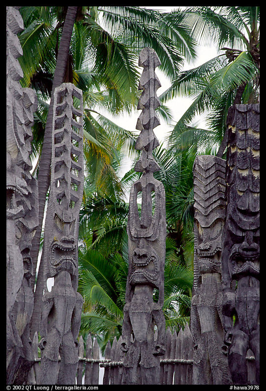 Polynesian idols, Puuhonua o Honauau (Place of Refuge). Big Island, Hawaii, USA