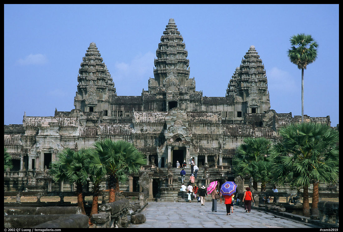 The pathway to Angkor Wat. Angkor, Cambodia