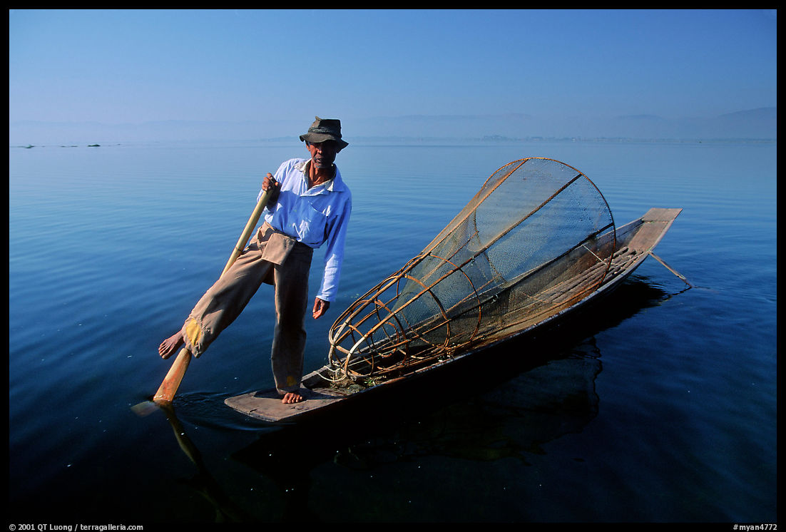 Intha fisherman. Inle Lake, Myanmar